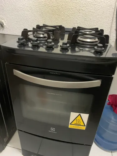 Vende-se fogão 4 bocas Electrolux