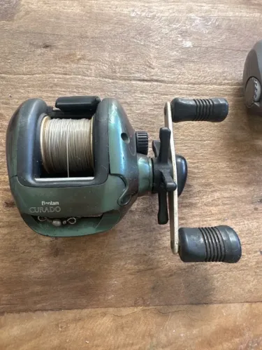 Carretilha Shimano Curado 201 Bom estado