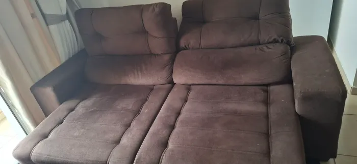 Vendo sofa retrátil reclinavel 2,20 largura ,1,30 aberto, 1,00 fechado