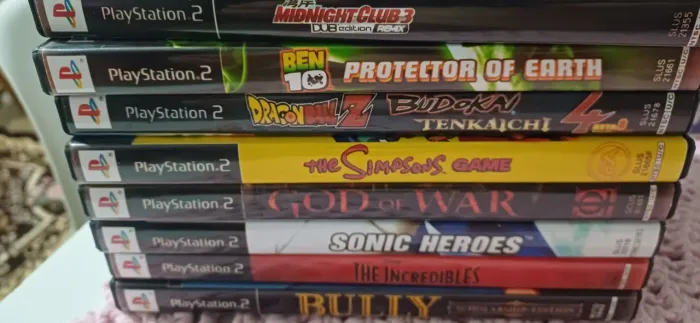 Lote de jogos Playstation 2/ Não são originais !