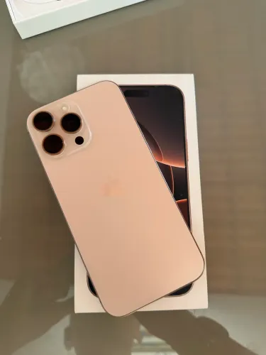 iPhone 16 Pro Max 256gb - Cor Titânio Deserto