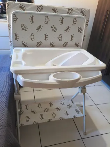 Banheira com trocador