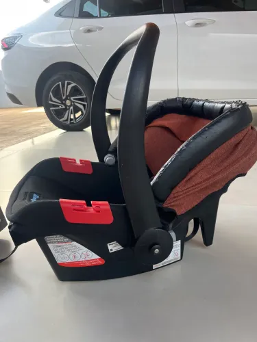 Bebê conforto + base
