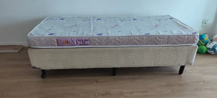 Cama Box + colchão Solteito