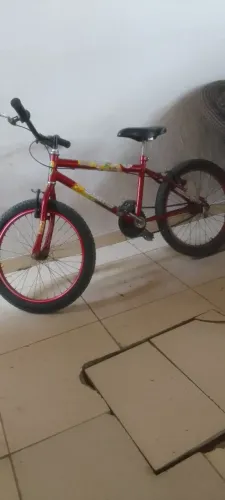 Bicicleta infantil. Aro 20.