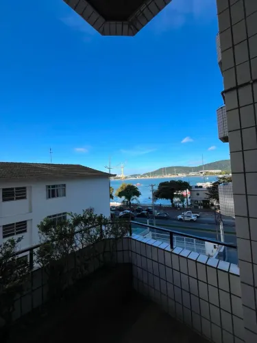 Venda de apartamento enfrente a praia