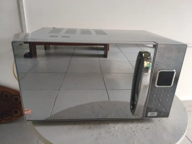Microondas Inox 27L espelhado