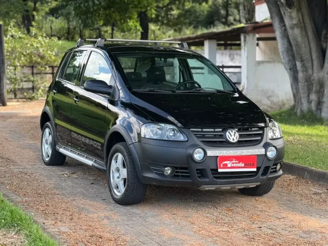 Volkswagen Crossfox 1.6 MI Total Flex 8V 5P 2009