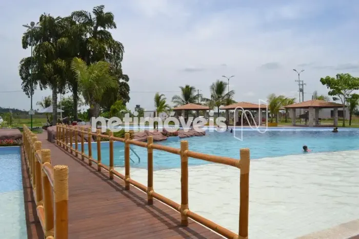 Lote com 956,70 m²; à venda no condomínio de campo Haras Residence - Feira de Santana