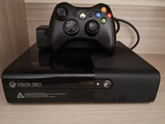 Xbox 360 Super Slim + Controle Original + Fonte Original