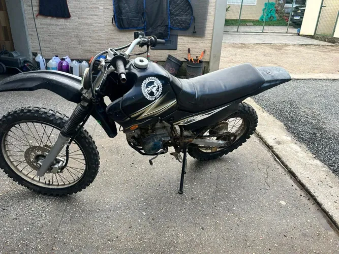 Moto de trilha quadro de xl225