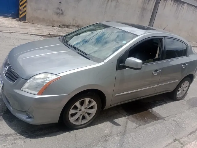 Nissan Sentra SL 2.0/ 2.0 Flex Fuel 16V Aut. 2012