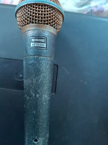 Microfone Shure Beta58a usado.