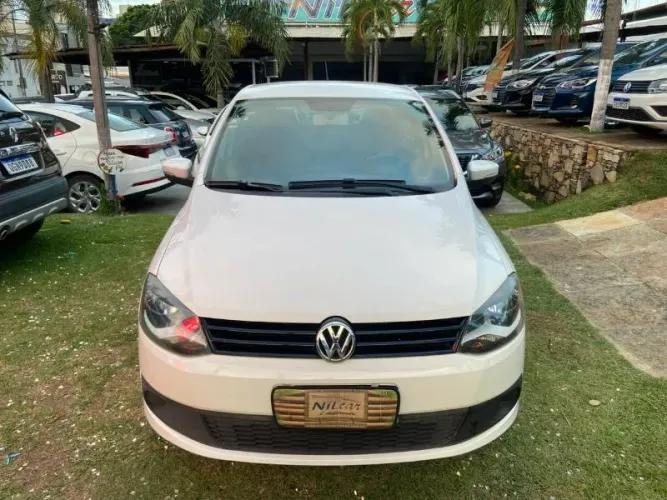 Volkswagen Fox 1.6 MI I Motion Total Flex 8V 5P 2013