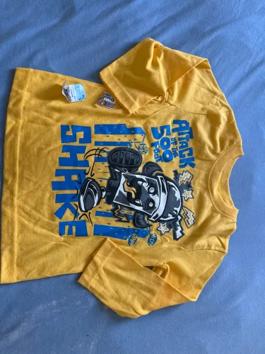 Camiseta TAM 3 anos amatarela Importada Garanimals