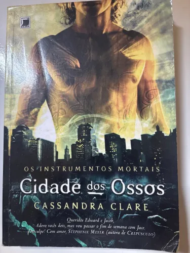 Livro - Cidade dos Ossos - Os Instrumentos Mortais