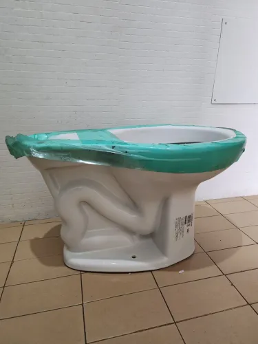 Vaso Sanitário com Caixa Acoplada Celite