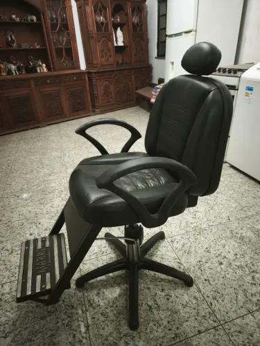 Cadeira de barbeiro Marri