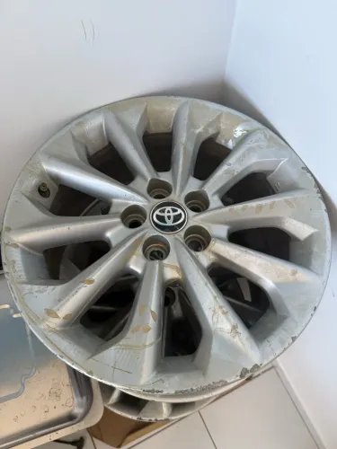 Rodas originais Corolla Gli 2021 R16