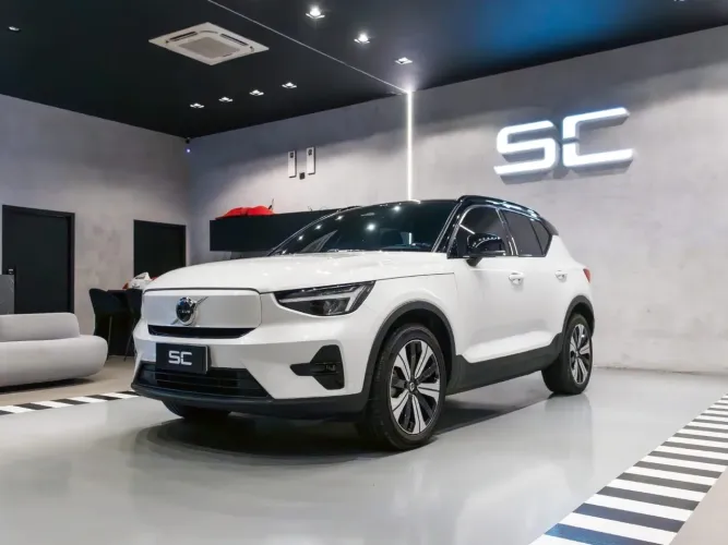 Volvo XC40 Recharge Plus (elétrico) 2023