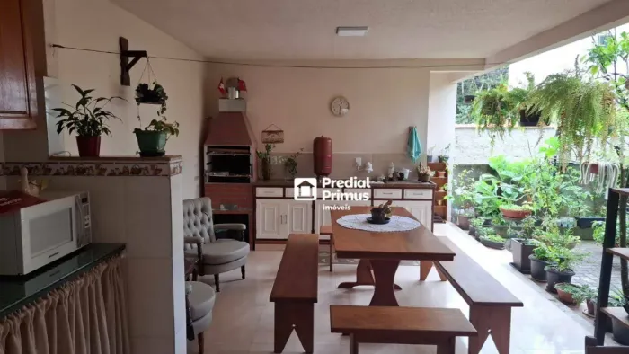 Excelente Casa à Venda em Condomínio Fechado Nova Suíça Verde Valle