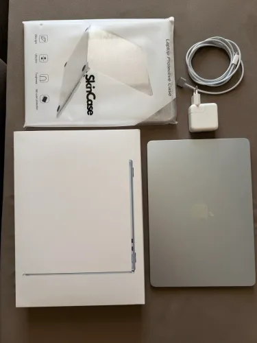 Macbook Air M4, 13,6?, 256 gb | 100% bateria