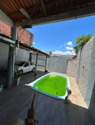Casa em mosqueio com piscina 