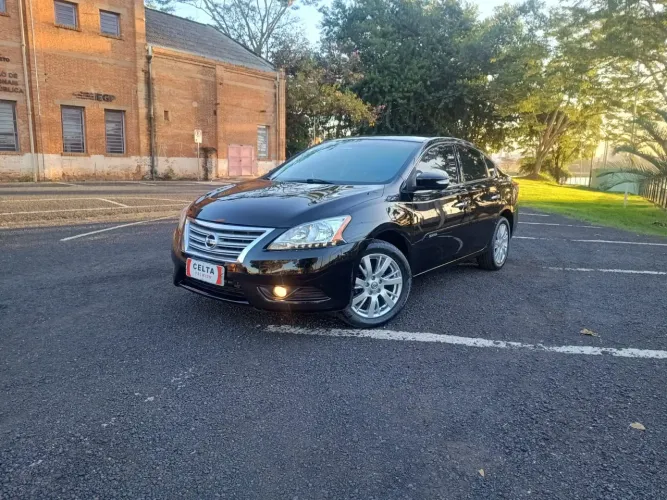 Nissan Sentra SL 2.0/ 2.0 Flex Fuel 16V Aut. 2015