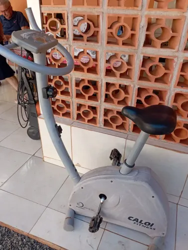 BICICLETA ERGOMÉTRICA CALOI