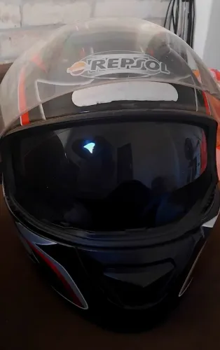 CAPACETE HELT COM ÓCULOS FUMÊ 