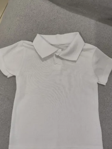 Kit 4 camisas polos para menino em perfeito estado de conservação.