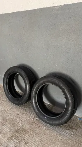 2 pneus Goodyear 215/60/17