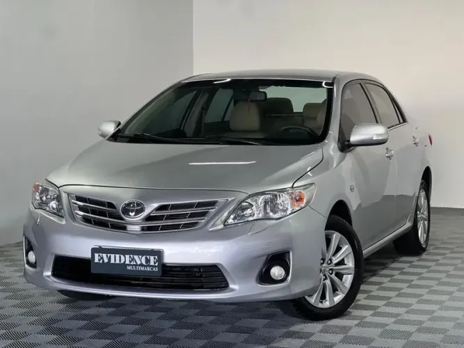 Toyota Corolla Altis 2.0 Flex 16V Aut. 2012