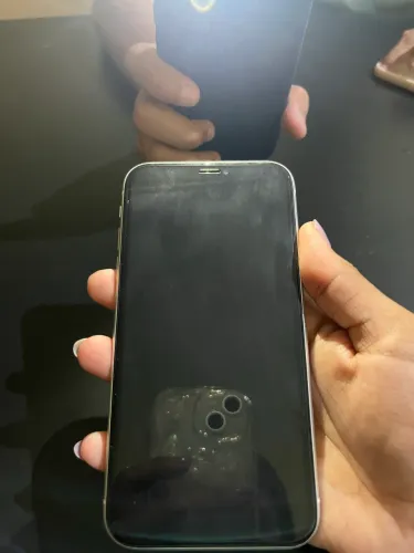 VENDO IPHONE XR 