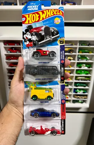 Hot Wheels - Lote com 5 unidades
