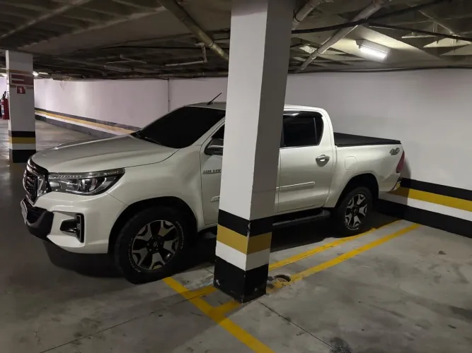 Toyota Hilux CD SRX 4X4 2.8 TDI 16V Diesel Aut. 2020