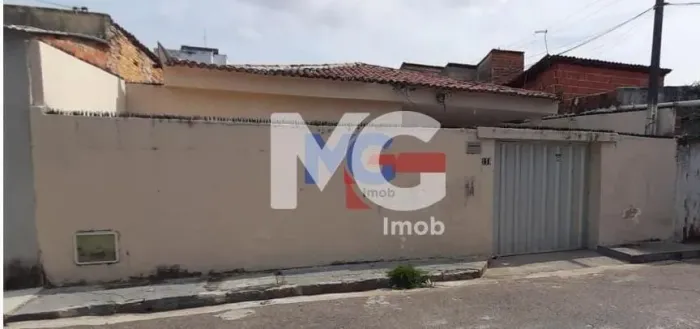 Casa à venda em Parquelândia, Fortaleza - 266,20 m² - R$ 900.000,00