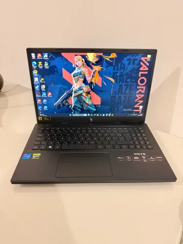 Notebook Acer Nitro V15 i7 13ª Geração RTX 3050 6GB 16GB RAM SSD 512GB - 6 Meses de Uso