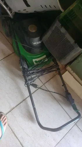 Máquina de corta grama elétrica