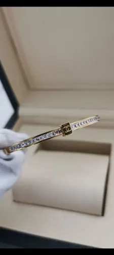 Bracelete Chanel Cravejado