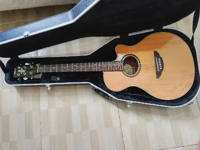 Vendo Violão Yamaha APX4-A (Aço) + Case Gator Luxo = Renato Russo