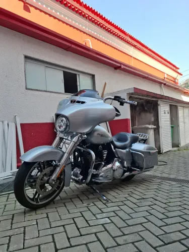 Street glide 2014 novíssima!!!! Sem detalhes!!!