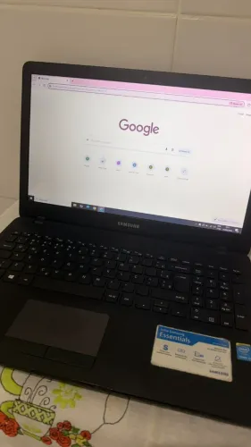 Notebook Samsung NP300E5K - SSD + Windows 10 64 Bits