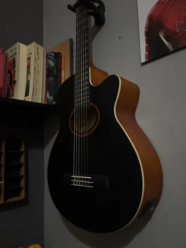 Violão NOVO Giannini eletroacústico nylon