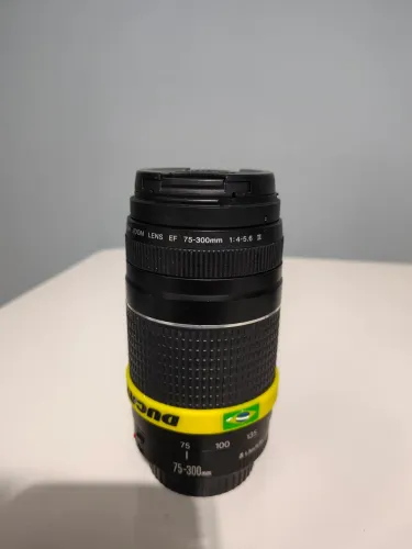 Lente 75 300 canon f.4 