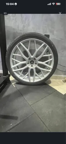 Rodas esportivas aro 22 , marca Vitória com pneus