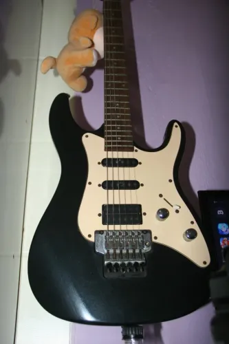 Guitarra washburn wg300