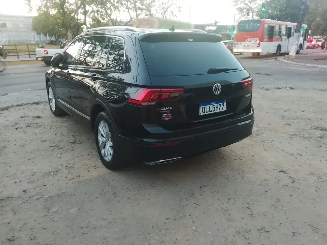 Volkswagen Tiguan Allspac Comf 250 TSI 1.4 Flex 2018