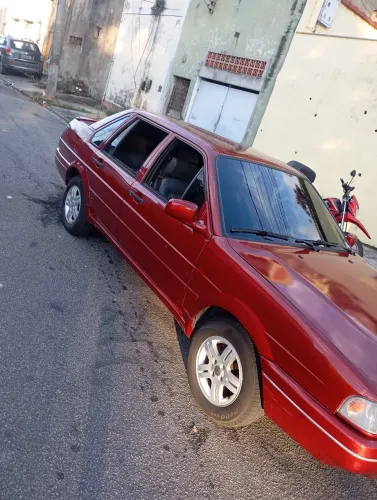 Volkswagen Santana Exclusiv 2.0 MI/ Executivo 2.0i (álcool) 1997