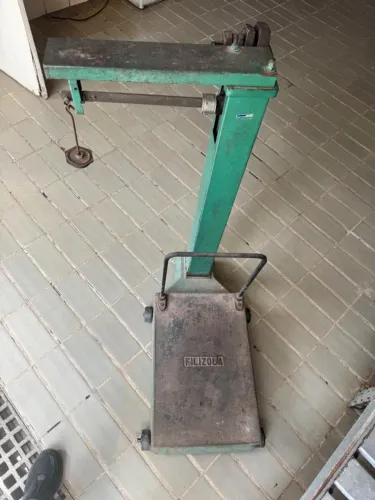 .Balança de carga Filizola , capacidade 300 kg, analógica, mecânica
